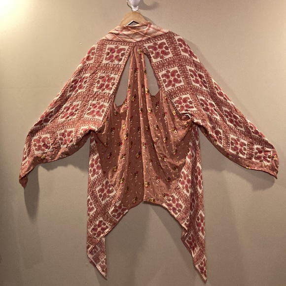 Free People Kiss the Butterfly Kimono - Picture 9 of 12